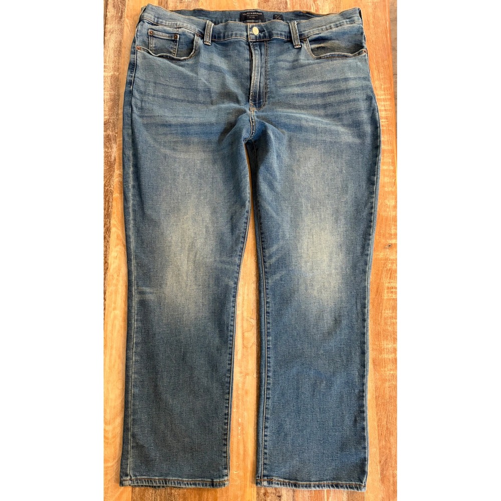 Lucky Brand Athletic Straight Fit Mens Jeans 44x30 Medium Wash Denim 7Y10089